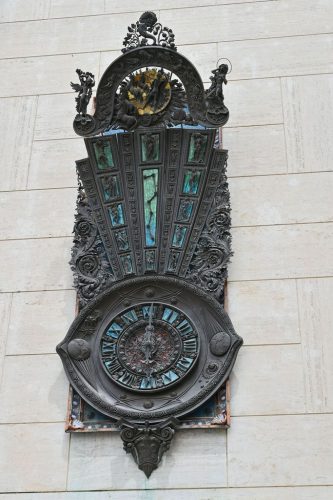 164
